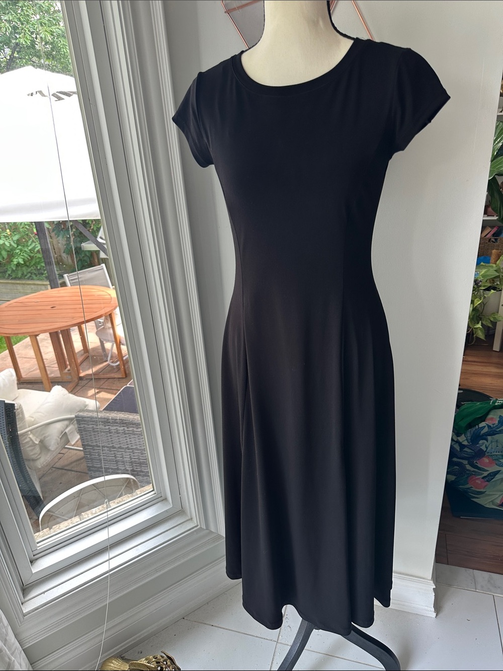 MICHAEL KORS Classic Black Short-Sleeve Midi Stretch Dress Fit and Flare Size XS